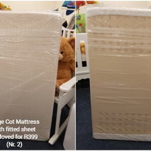 Large Cot Mattress with fitted sheet Nr. 2