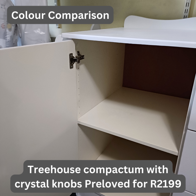 treehouse compactum with crystal knobs