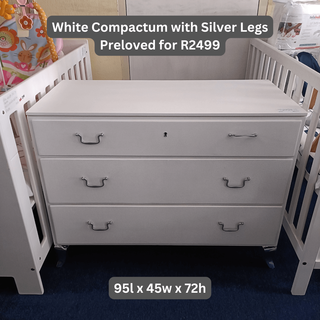 White Compactum with Silver Legs