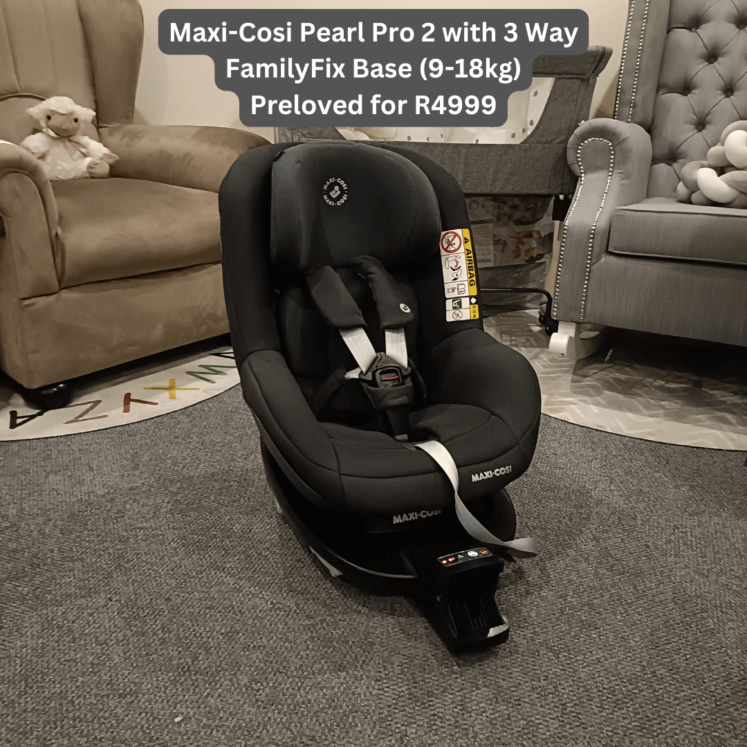 Maxi-Cosi Pearl Pro 2 with 3 Way familyfix base