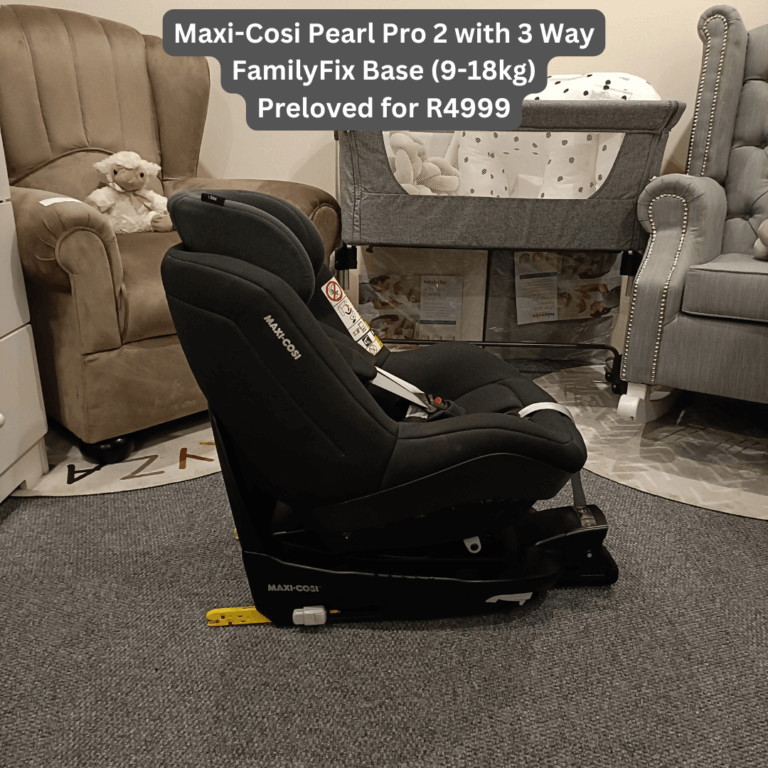 Maxi-Cosi Pearl Pro 2 with 3 Way familyfix base