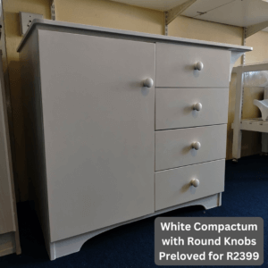 White Compactum with Round Knobs Preloved for R2399