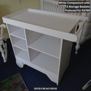 White Compactum with 3 Storage Baskets