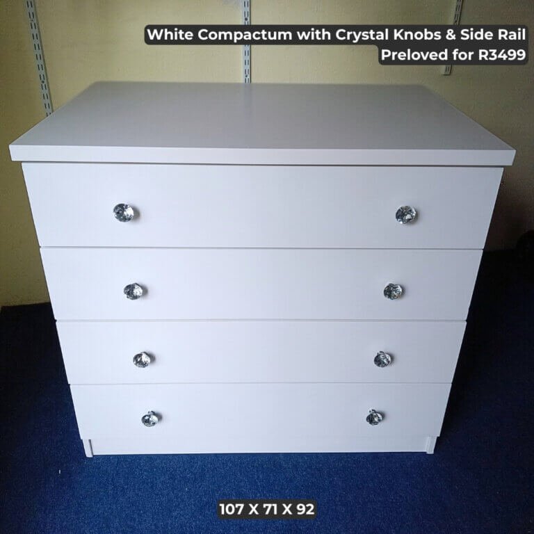 White Compactum with Crystal Knobs