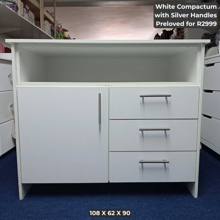 White Compactum with Silver Handles