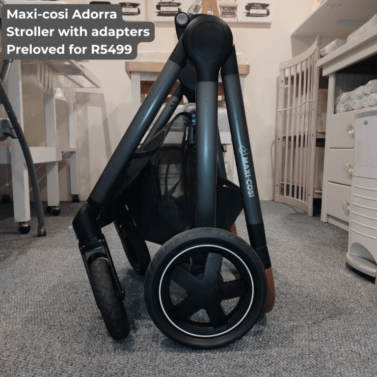 Maxi-cosi Adorra Stroller with adapters