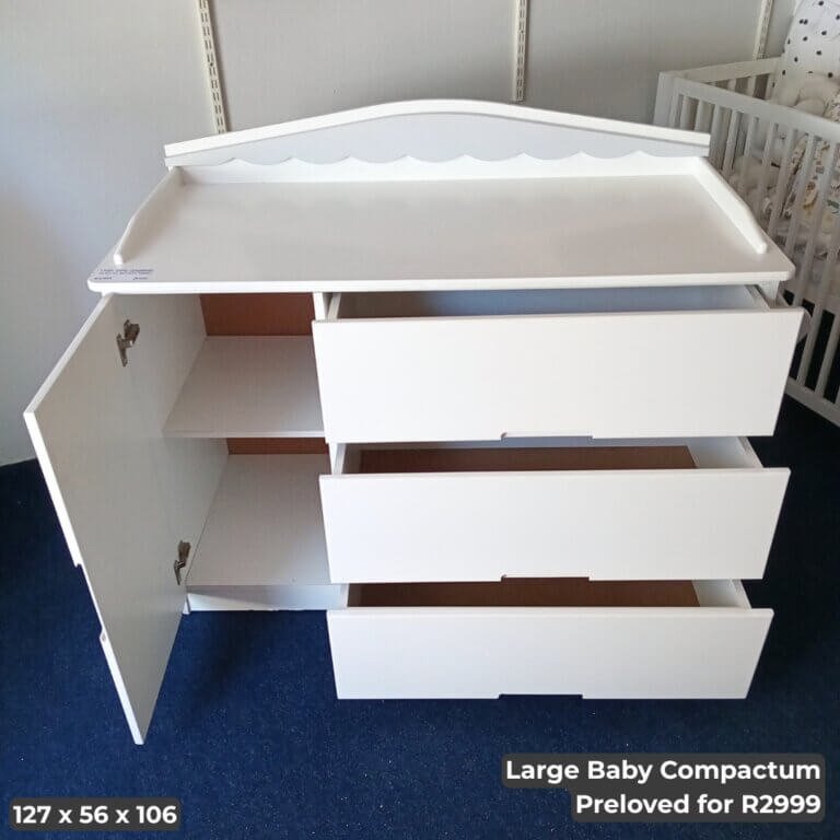 Large Baby Compactum
