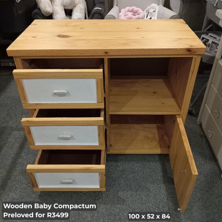 Wooden Baby Compactum