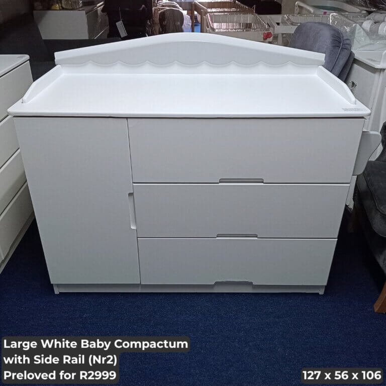 Large White Baby Compactum with Side Rail